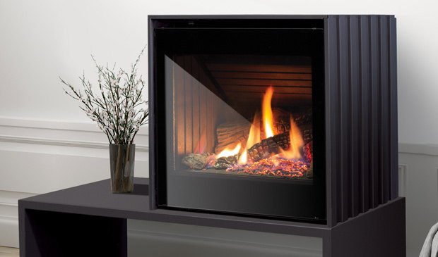 Close view of the Enviro Cube angled glass with red ember media