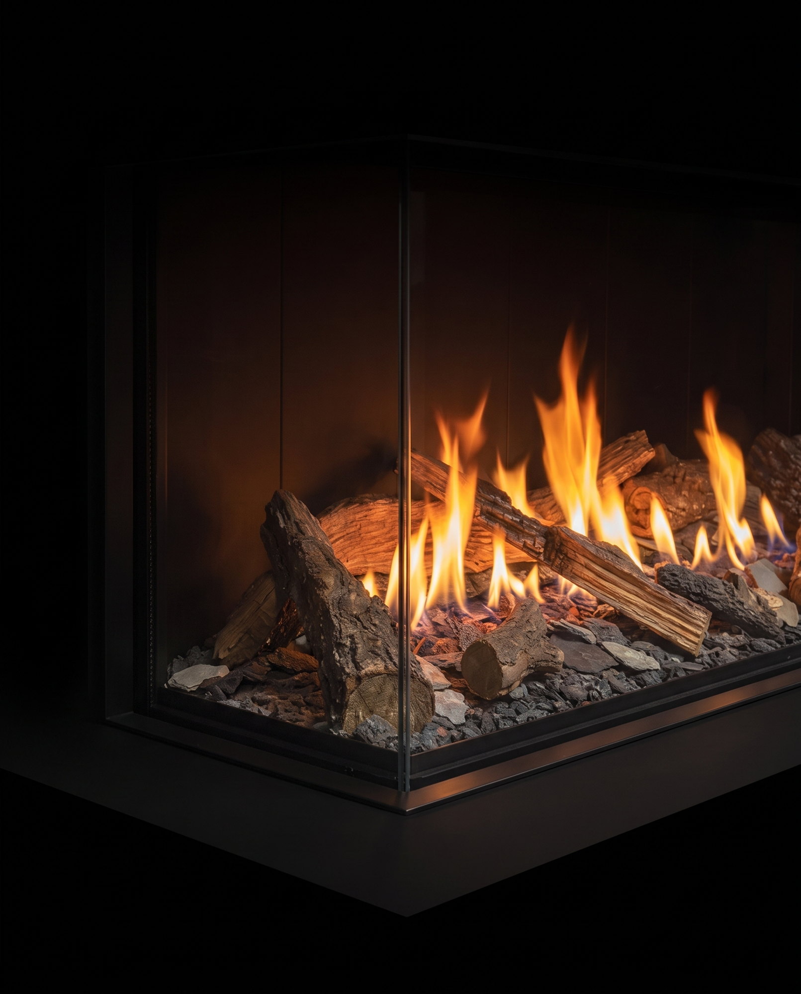 The glass-to-glass corner of the U50 Bay, log fire over shale running through it