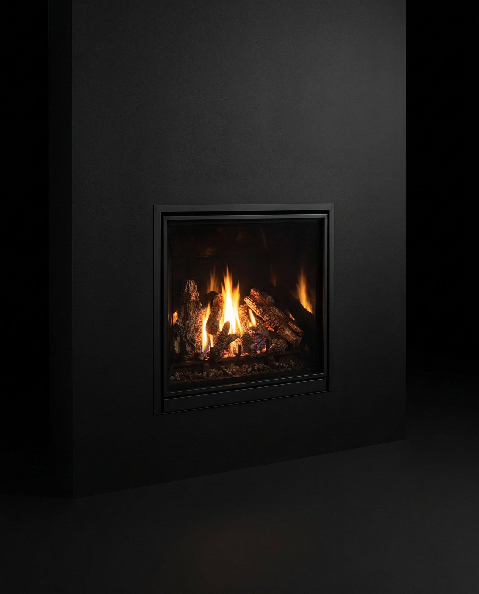 The complete Q3 in its black wall plane