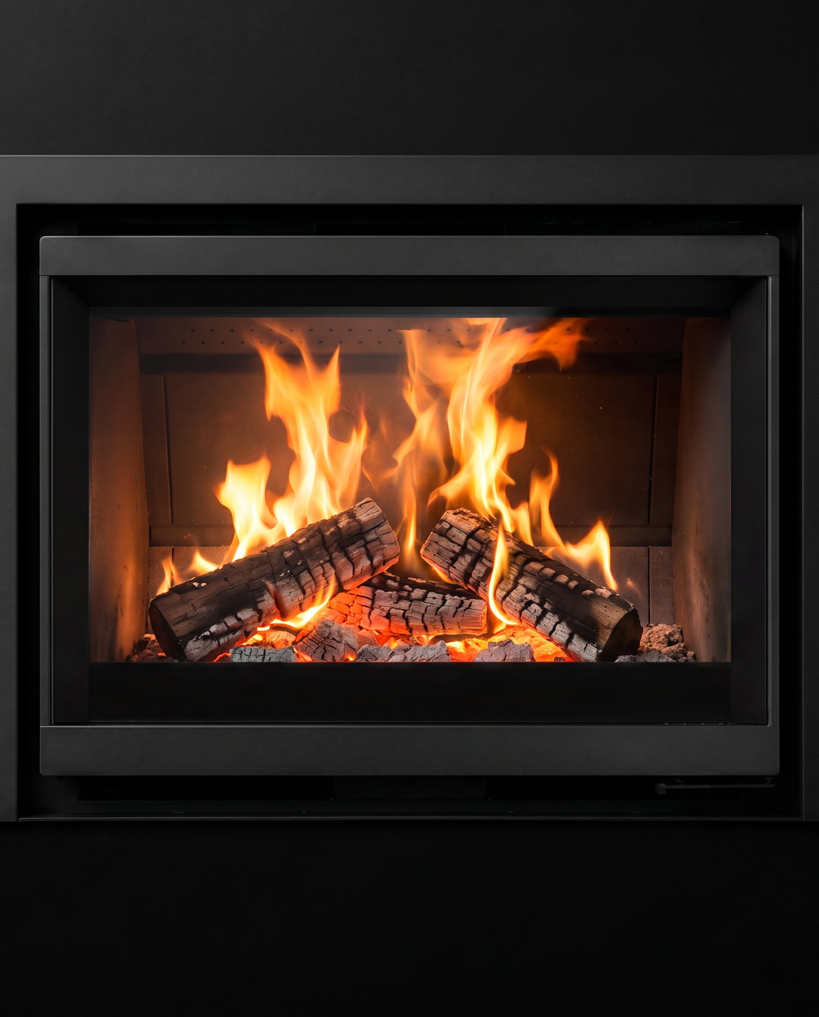 The 6-in’s streamlined door frame and fire window