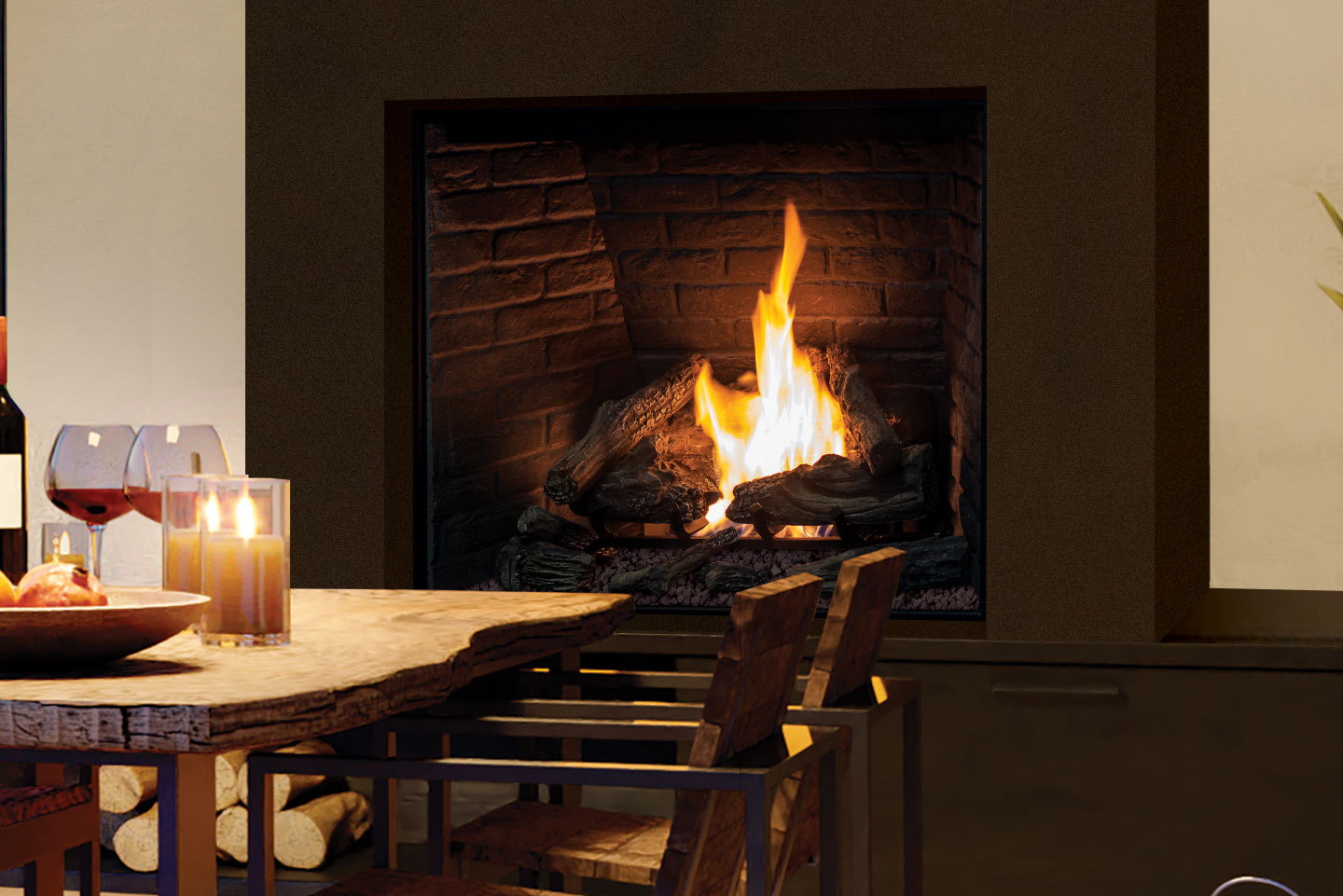 Urbana U44 Outdoor glowing beside an outdoor dinner table with candles and wine