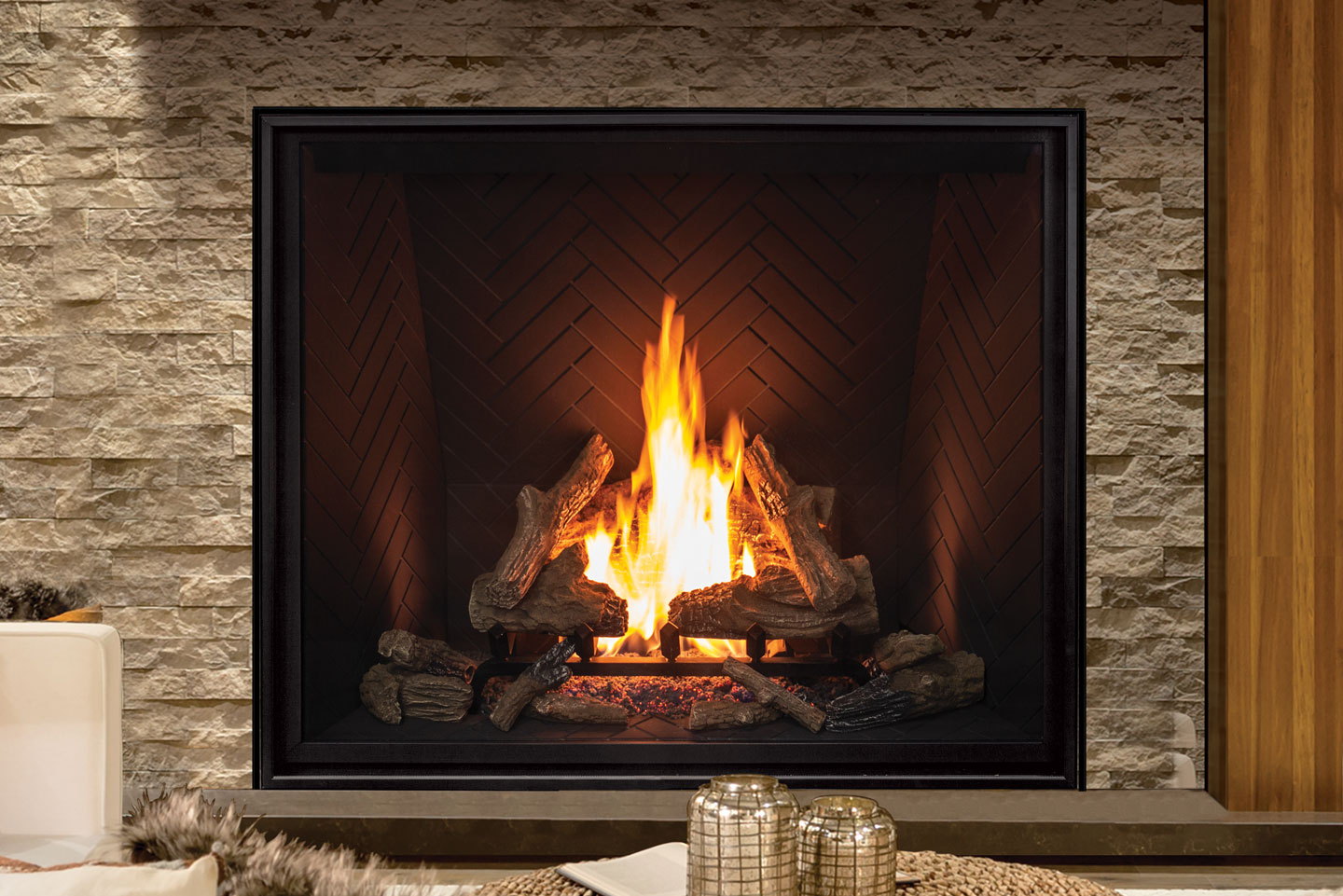 Herringbone brick liner glowing behind the Urbana U55 log set